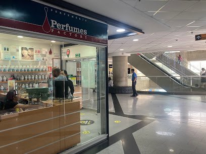 Fachada de Perfumes Factory C.C. Multiplaza Paraíso